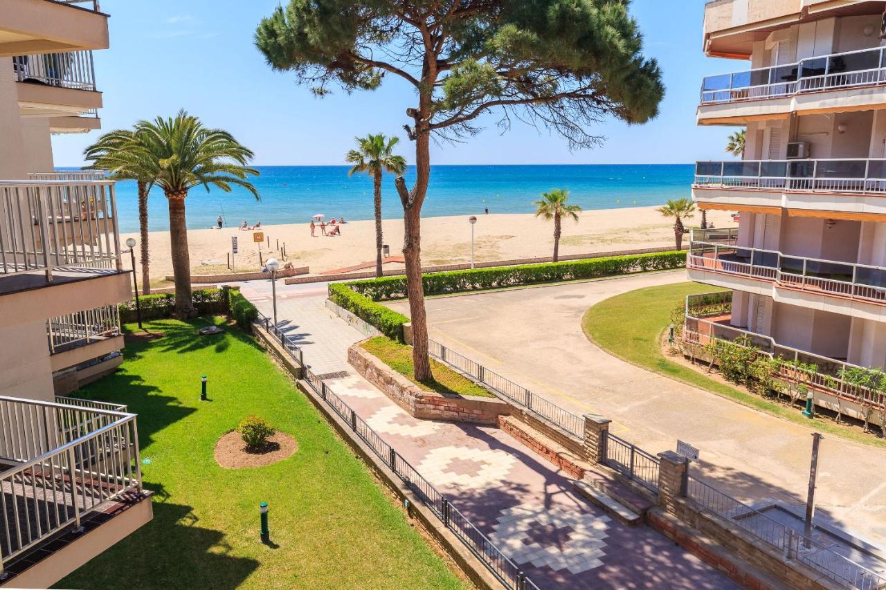 Uhc Dms Family Apartments Cambrils Exterior foto