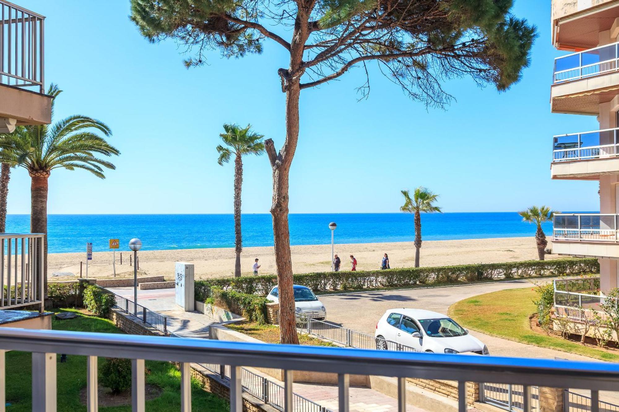 Uhc Dms Family Apartments Cambrils Exterior foto