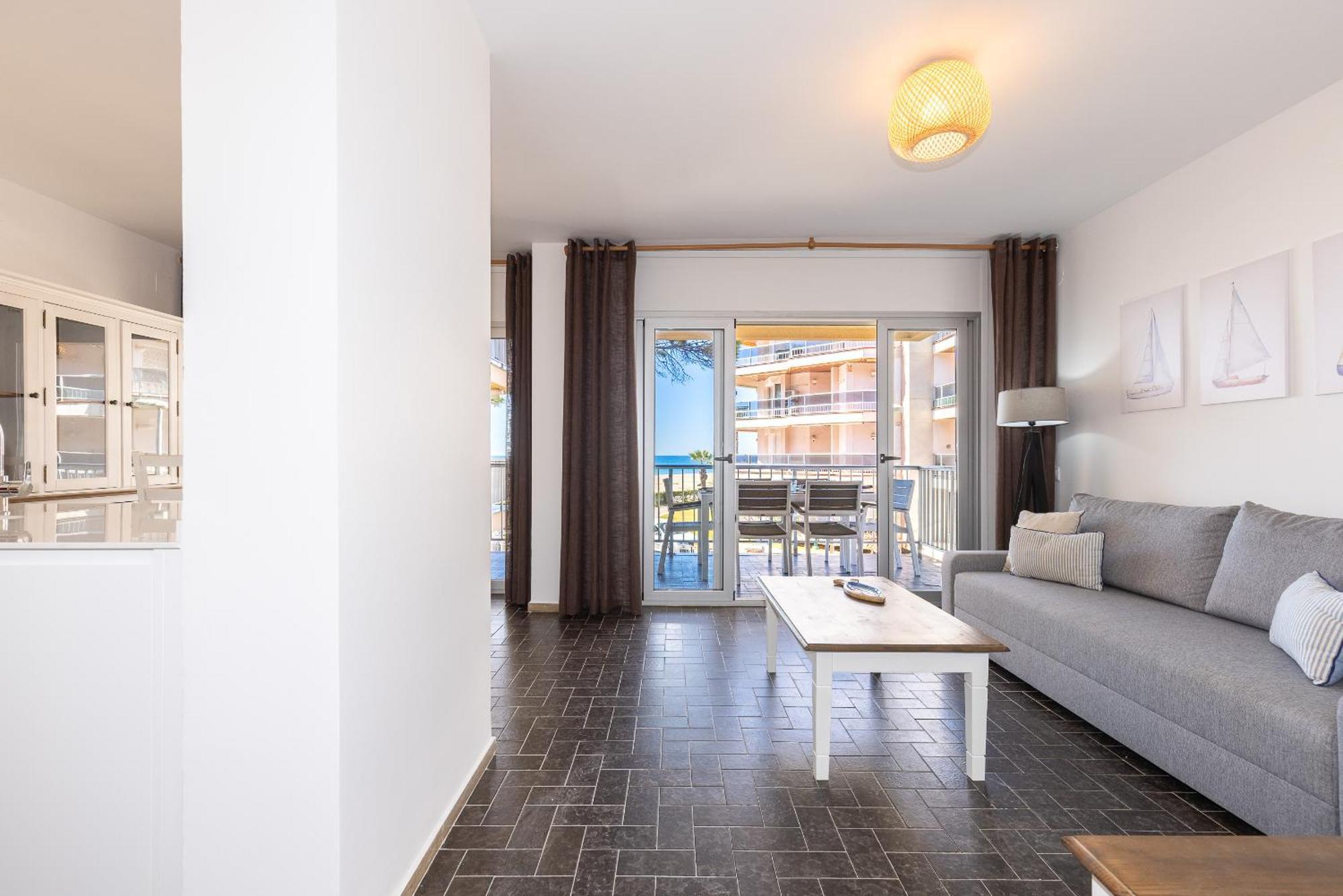Uhc Dms Family Apartments Cambrils Exterior foto