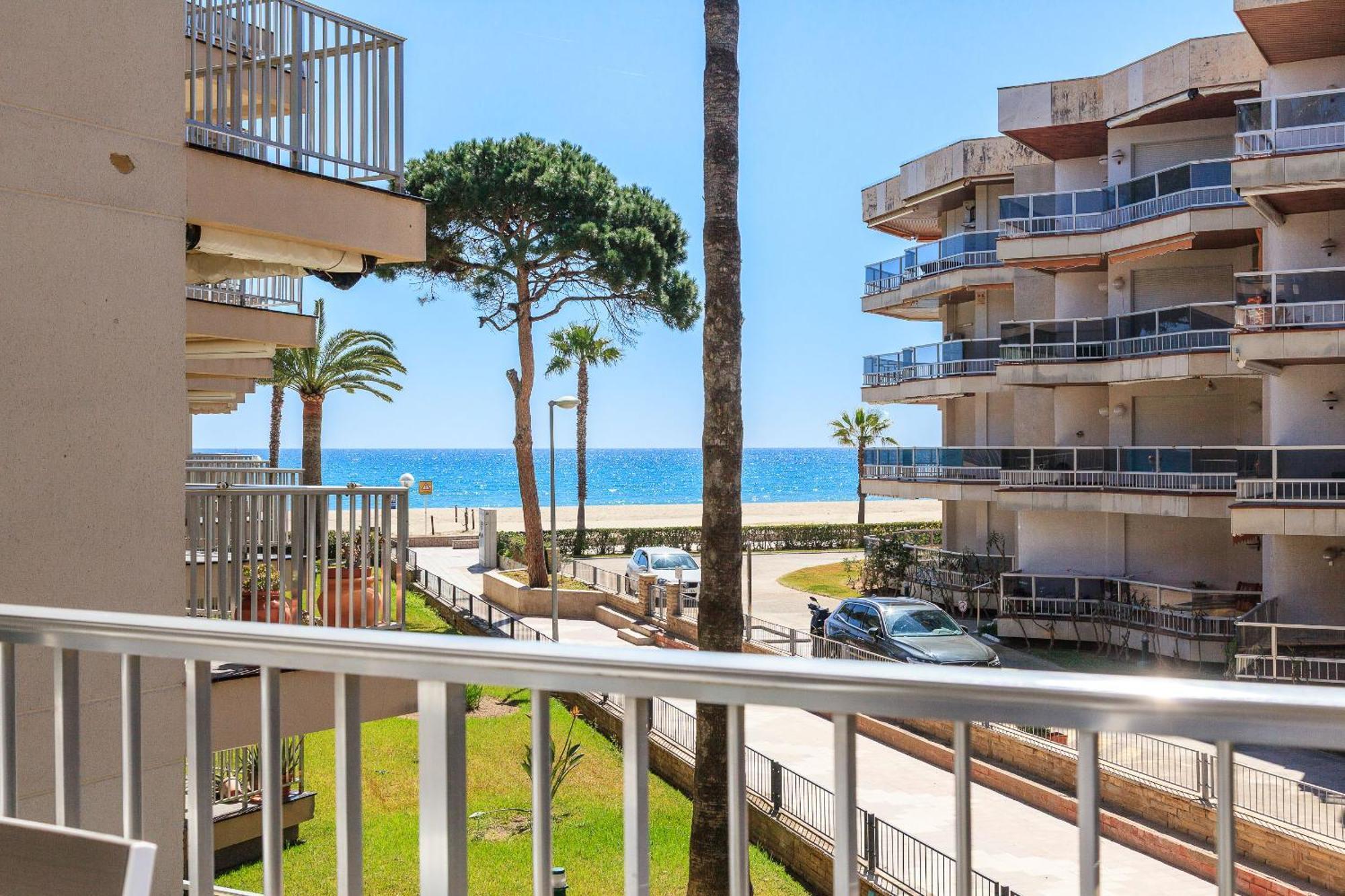 Uhc Dms Family Apartments Cambrils Habitación foto
