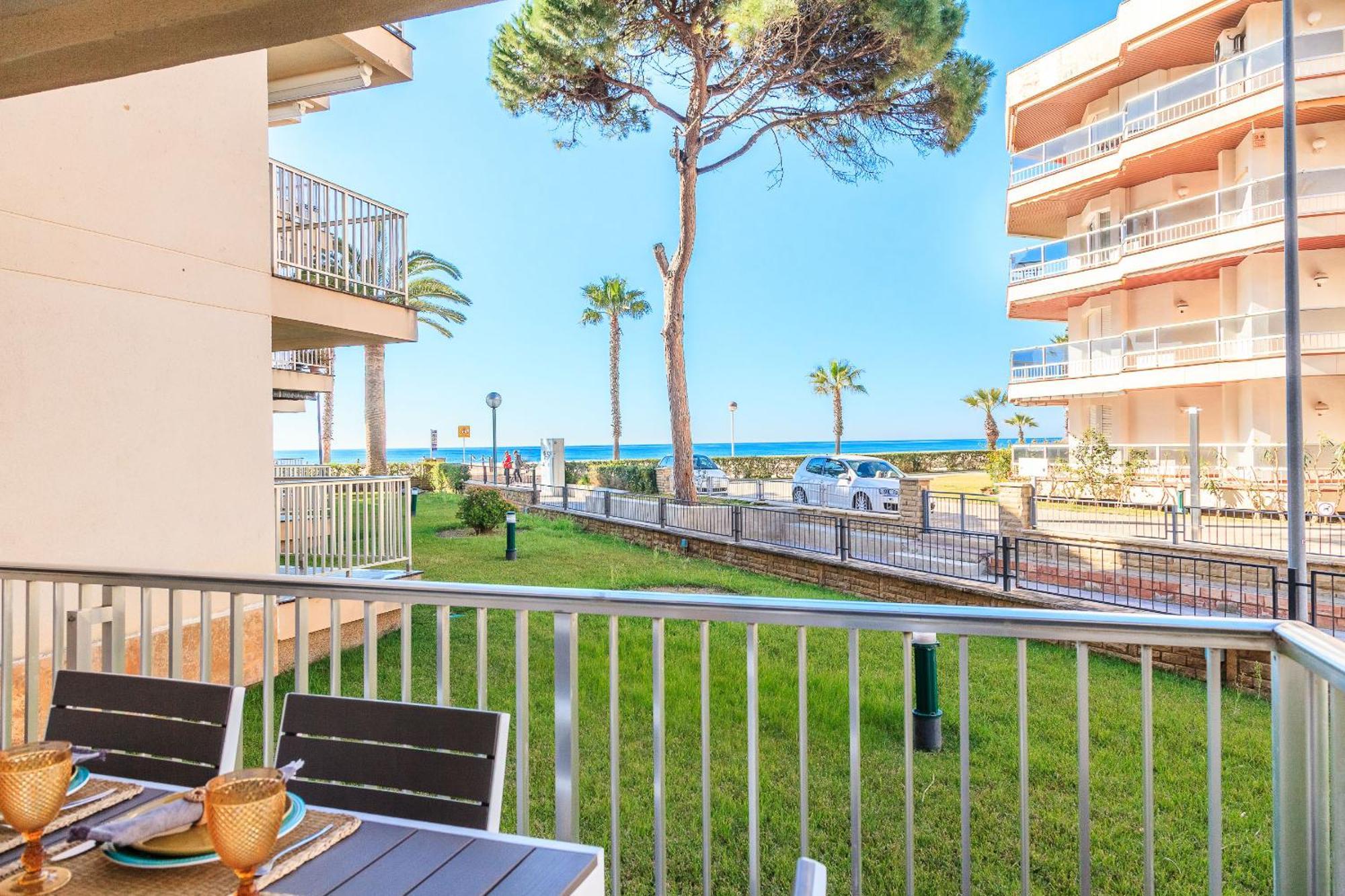 Uhc Dms Family Apartments Cambrils Habitación foto