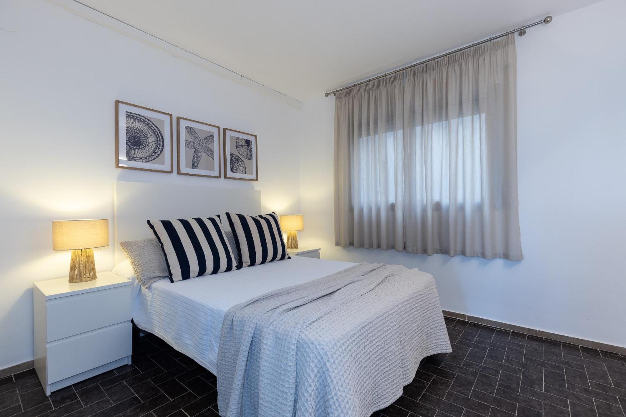 Uhc Dms Family Apartments Cambrils Habitación foto